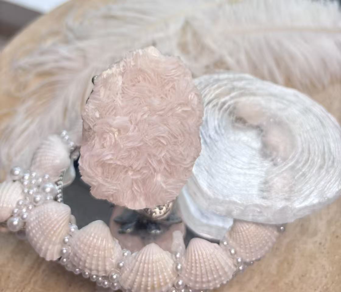 Rose Calcite Perfect Petals – Blooming Heart Flower
