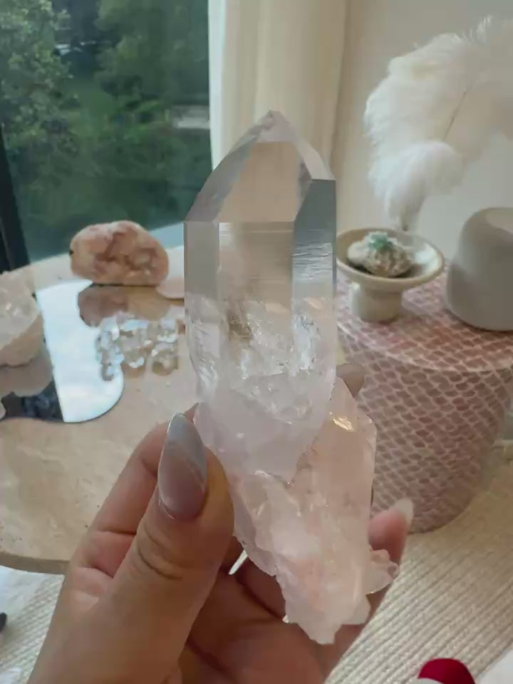 Himalayan quartz point